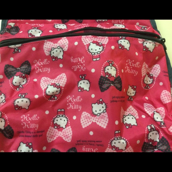 Hello Kitty Backpack - Picture 3 of 5